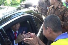 Jokowi Bagi-bagi 