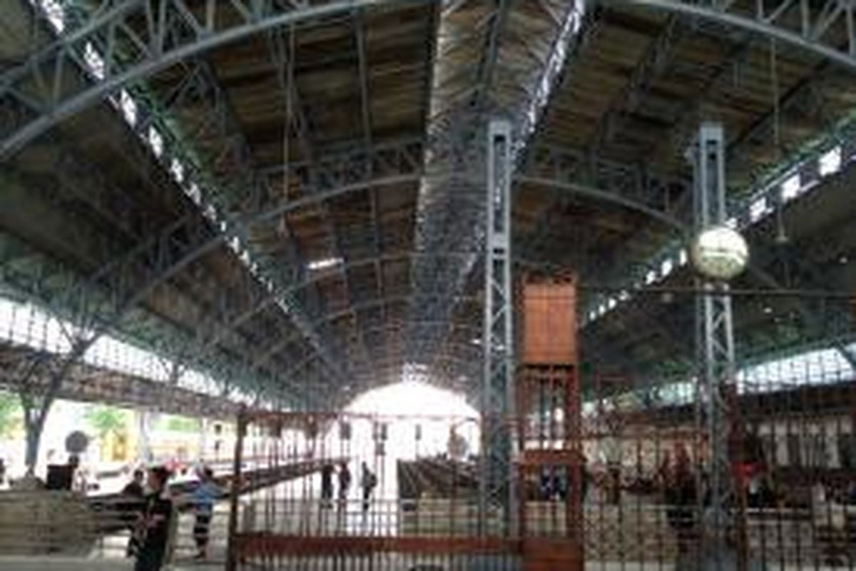 Stasiun Tanjung Priok, Jakarta Utara. 





