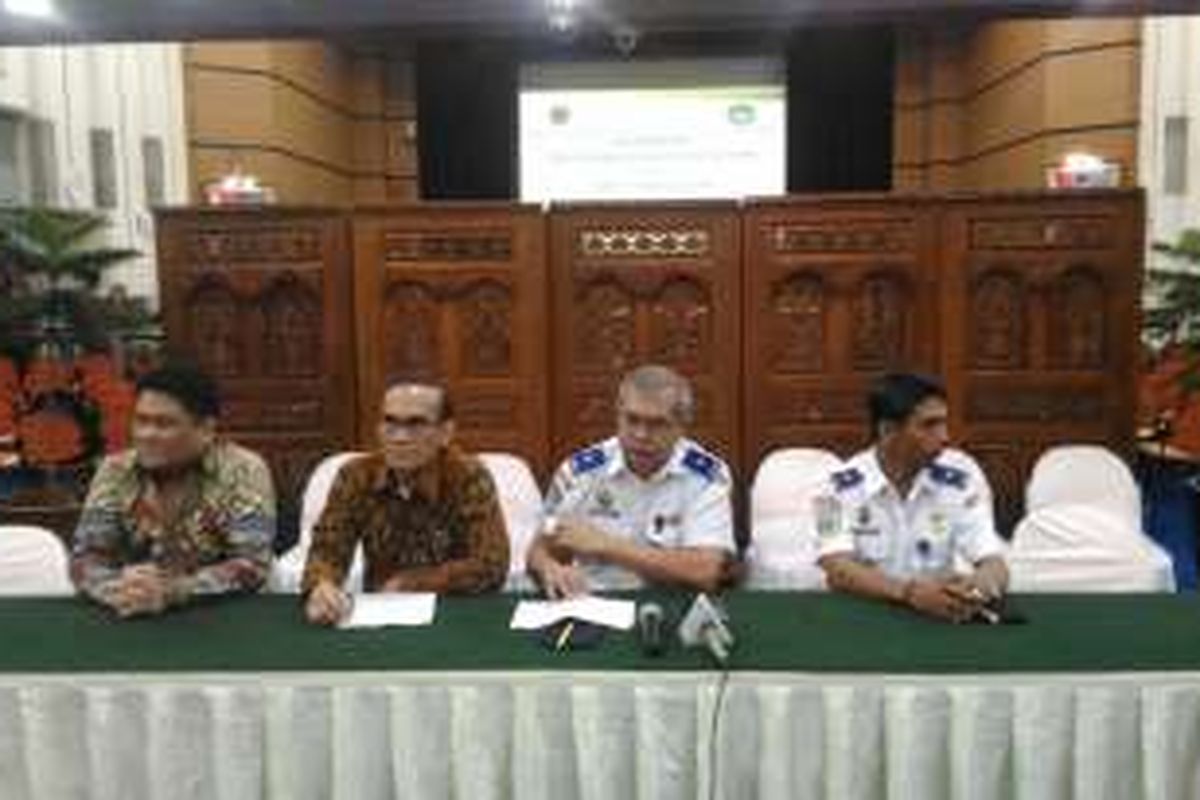Konferensi Pers penandatangan perjanjian konsesi pengusahaan jasa kepelabuhan antara Kemenhub dengan WSI di di Ruang Mataram Kemenhub, Jakarta (27/10).