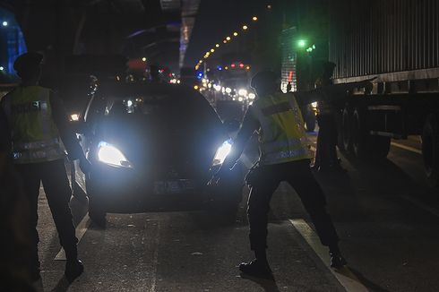 Ribuan Kendaraan di Jabar di Paksa Putar Balik karena Tak Bawa SIKM