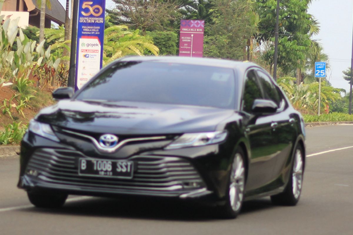 Toyota Camry Hybrid