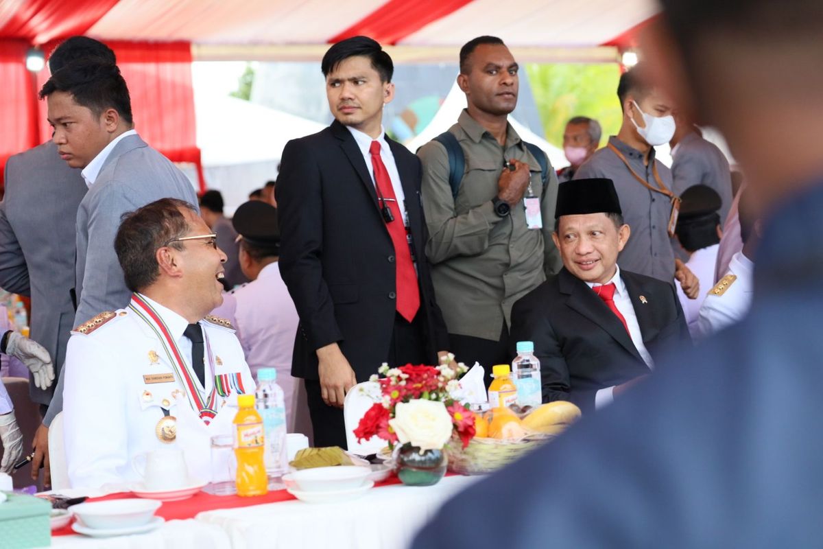 Menteri Dalam Negeri (Mendagri) RI Tito Karnavian mengapresiasi Wali Kota (Walkot) Makassar Mohammad Ramdhan Pomanto yang sukses menggelar peringatan Hari Otonomi Daerah (OTDA) XXVII dengan meriah.
