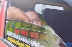 Viral, Video Sopir Truk Ketiduran di Tengah Jalan hingga Dibangunkan Polisi, Begini Ceritanya