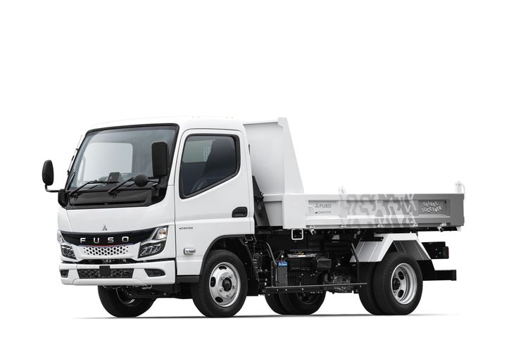Truk listrik Mitsubishi Fuso eCanter akan dipamerkan pada Japan Mobility Show 2023