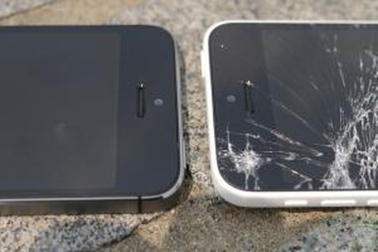 iPhone 5S dan iPhone 5C dalam pengujian Android Authority