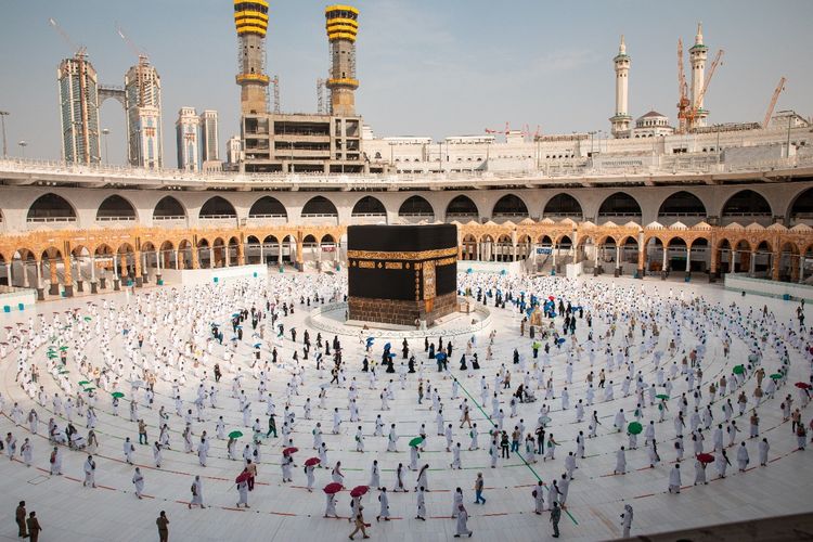 Ilustrasi ibadah haji di tanah suci Mekkah. Jumlah jemaah haji Indonesia yang meninggal di Arab Saudi dilaporkan jauh lebih banyak dibanding dari Malaysia.