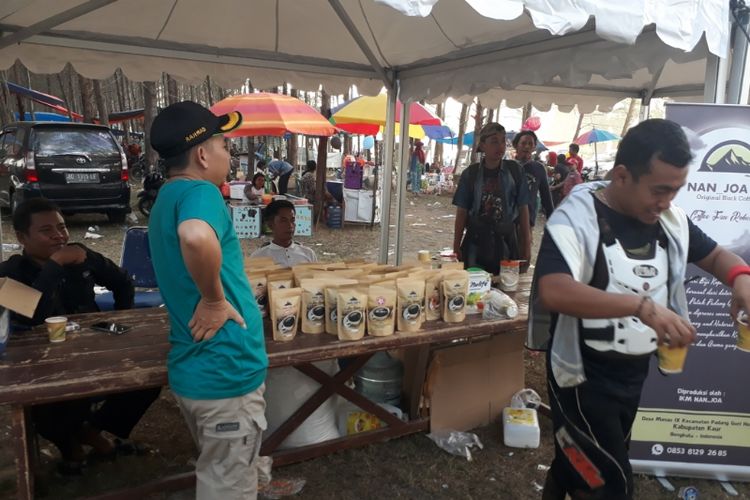 Kopi petik merah Kabuoaten Kaur, Bengkulu, Nan_Joa 81 gratis untuk peserta dan pengunjung