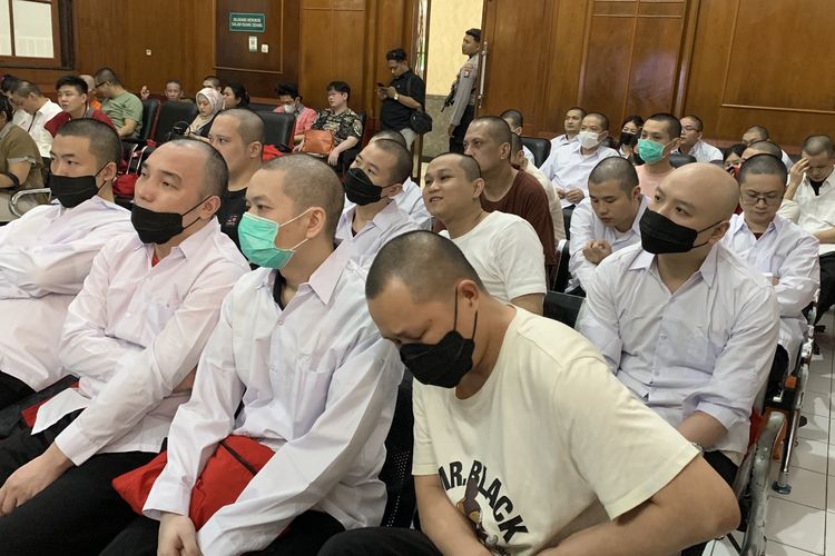 41 WNA Diadili di PN Surabaya atas Kasus Penipuan Online Lintas Negara