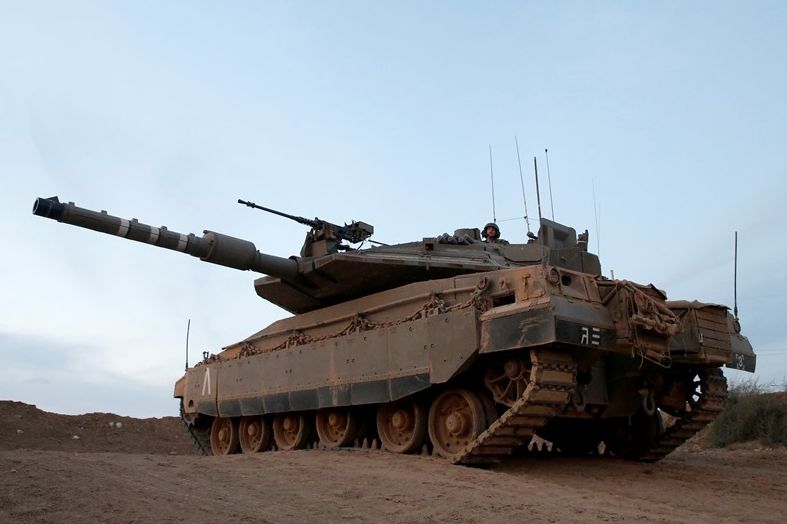 Tank Israel Terus Bergerak ke Rafah, Warga Sipil Kembali Mengungsi