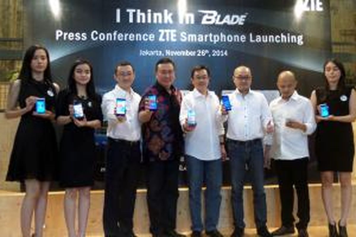 ZTE Blade Vec Pro, Blade G Lux, dan Blade G (dari kiri ke kanan)