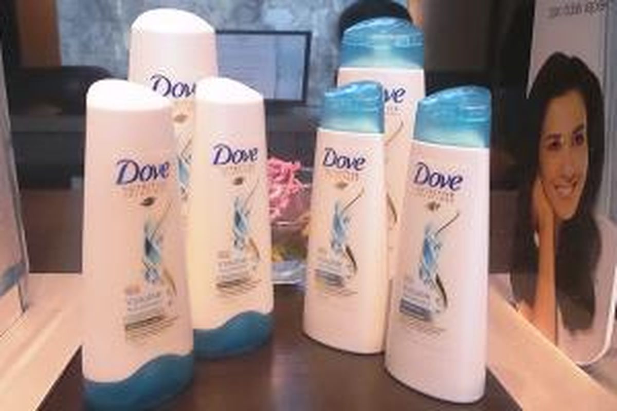 Produk terbaru Dove Volume Nourishment untuk rambut lembut ternutrisi, tidak lepek, dan bervolume. 