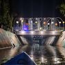 Naik Kapal di Lampion Imlek Kota Solo, Susuri Sungai Bertabur Lampion