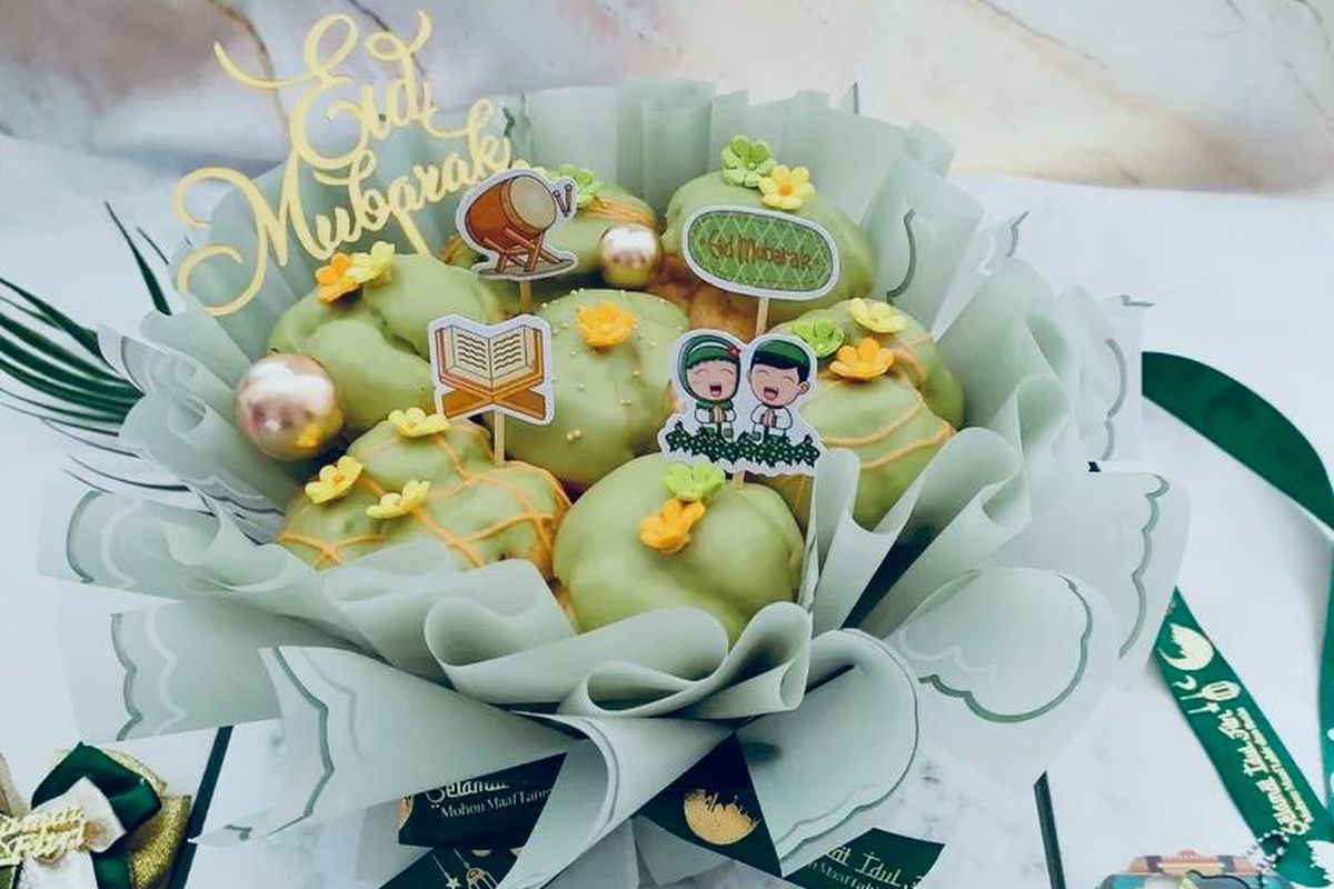  Kue Soes dengan variasi warna dan rasa hasil karya Dkueh Malang menjadi salah satu pilihan hampers Lebaran 2025.