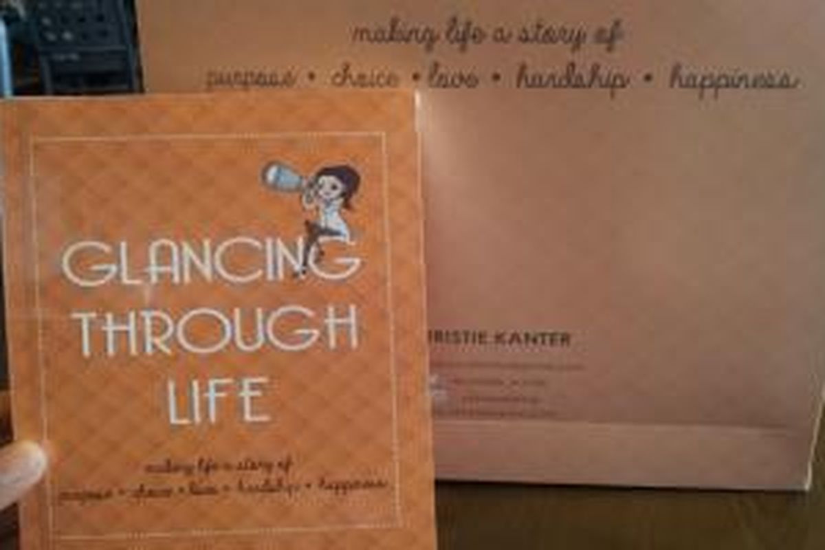 Buku Glancing Through Life karangan Christie Kanter