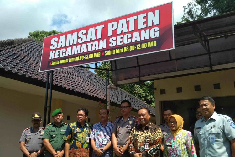 Peresmian kantor Samsat Paten di Kecamatan Secang, Kabupaten Magelang, Jawa Tengah, Kamis (5/4/2018).