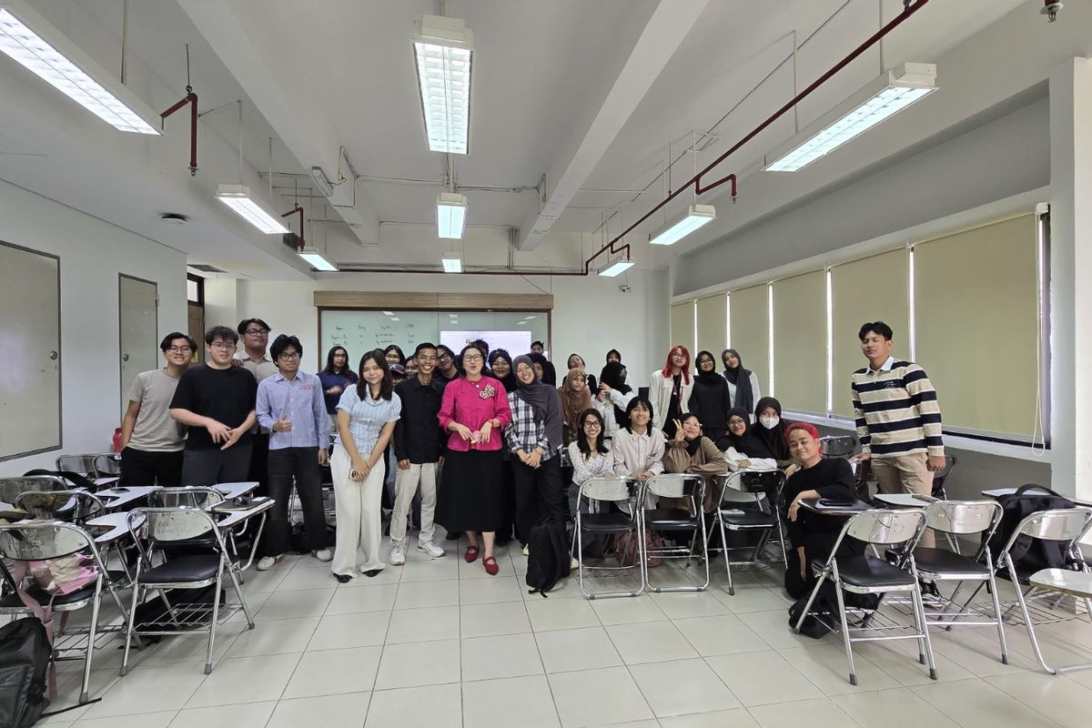 Muhammad Rofiki, mahasiswa semester 6 dari Institut Agama Islam (IAI) An-Nawawi Berjan, Purworejo, yang diundang langsung untuk mengisi perkuliahan di Fakultas Vokasi UI.