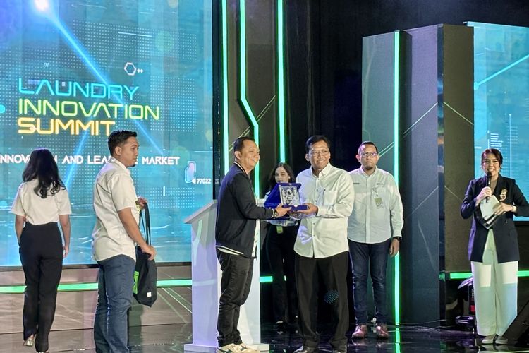 Laundry Innovation Summit (LIS) 2024, sebuah seminar bisnis yang menghadirkan beragam informasi terkini tentang dunia laundry yang digelar pada 9-10 Desember 2024 di Thamrin Nine Ballroom, Jakarta. 