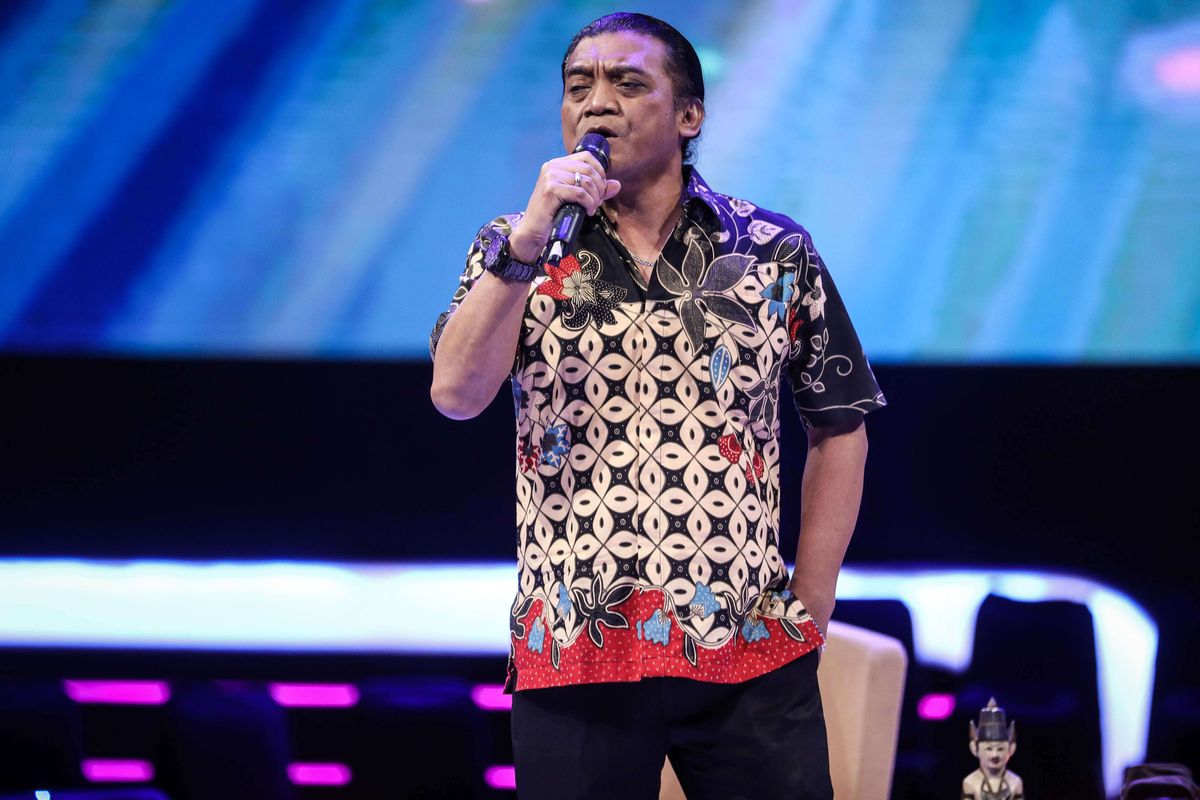 Penyanyi campursari, Didi Kempot saat cek sound sebelum acara program Rosi di Kompas TV di Menara Kompas, Jakarta, Kamis (1/8/2019).