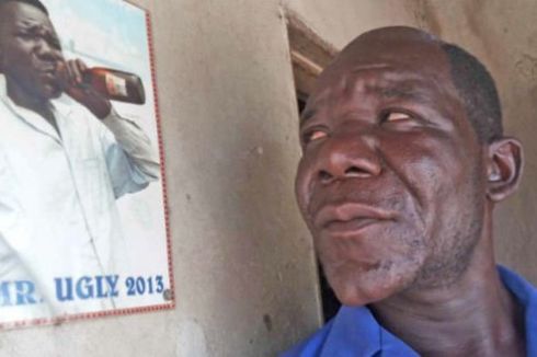 Pria Ini Empat Kali Juarai Kontes Orang Terjelek di Zimbabwe