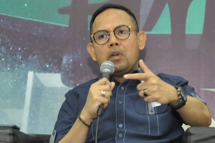 Anggota MPR dari Fraksi PKS, Andi Akmal Pasludin saat diskusi Empat Pilar MPR di Media Center, Komplek Gedung MPR/DPR/DPD RI, di Jakarta, Jumat (26/7/2019). 