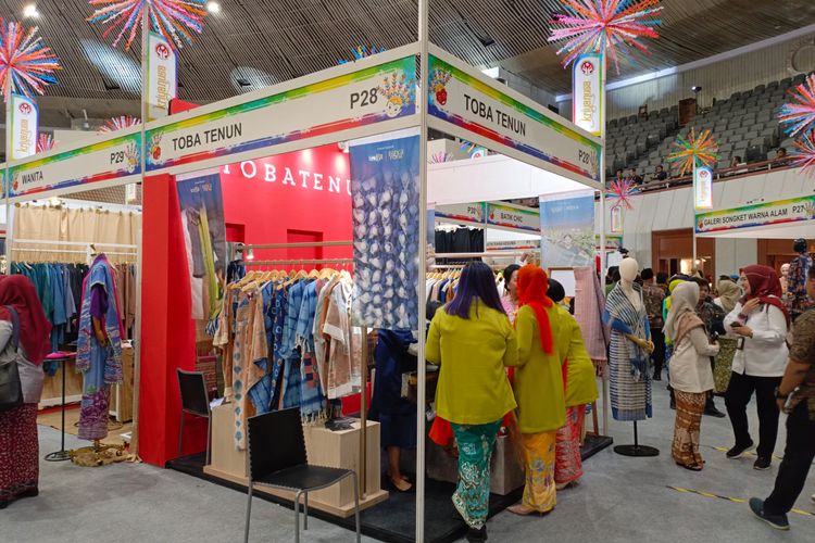 Tobatenun Pada acara Kriya Kriyanusa Pameran Kerajinan Nusantara pada tahun 2023 di Jakarta, Rabu (13/9/2023)