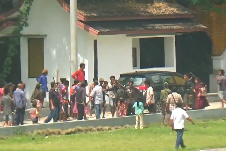 Demo Warga Suku Anak Dalam di Kantor Bupati Merangin Ricuh, Diduga Dipicu Siaran Live ASN