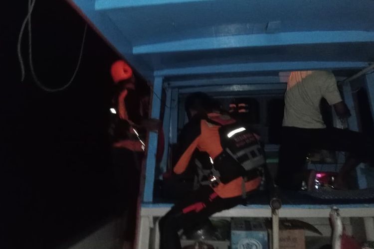 Terpeleset dari Buritan Kapal, Seorang ABK Hilang Tenggelam di Selat Karimata Belitung Timur