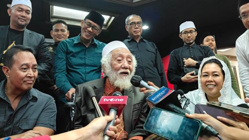 Ditanya Video Dirinya Dukung Prabowo-Gibran, Abuya Muhtadi: Jangan Didengarlah