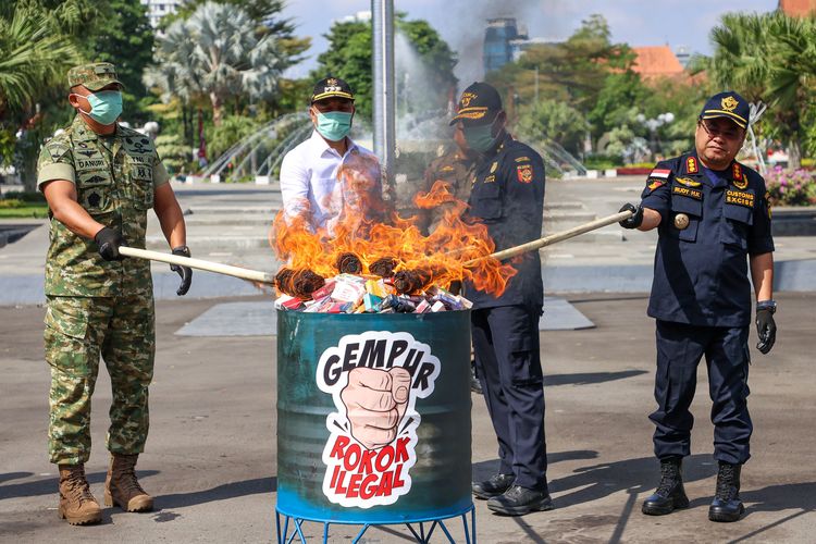 Eri Cahyadi Musnahkan 43,2 Juta Rokok Ilegal, Total Kerugian Rp 64,2 Miliar