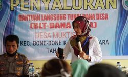 Salurkan BLT Dana Desa, Bupati Luwu Utara: Poinnya Bukan Bantuan, Tapi..