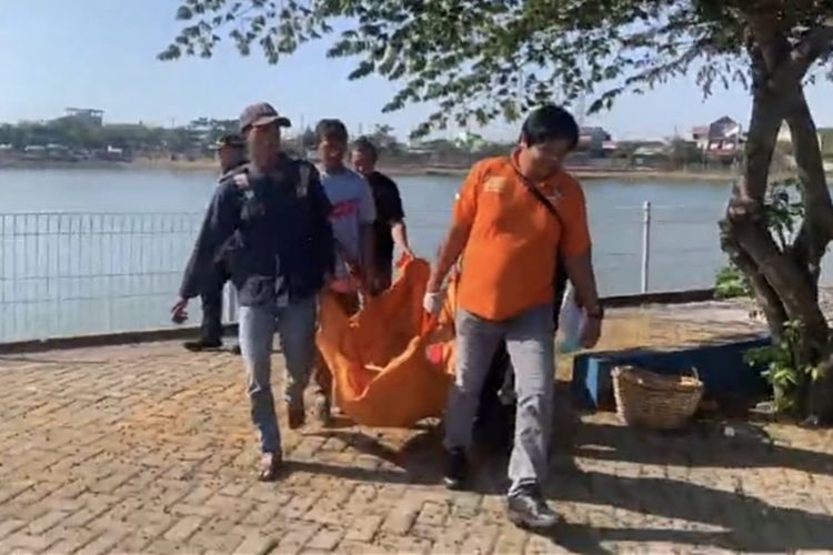 Mayat Pria Ditemukan Mengapung di Waduk Tunggu Pampang Makassar, Polisi: Tak Ada Tanda Kekerasan