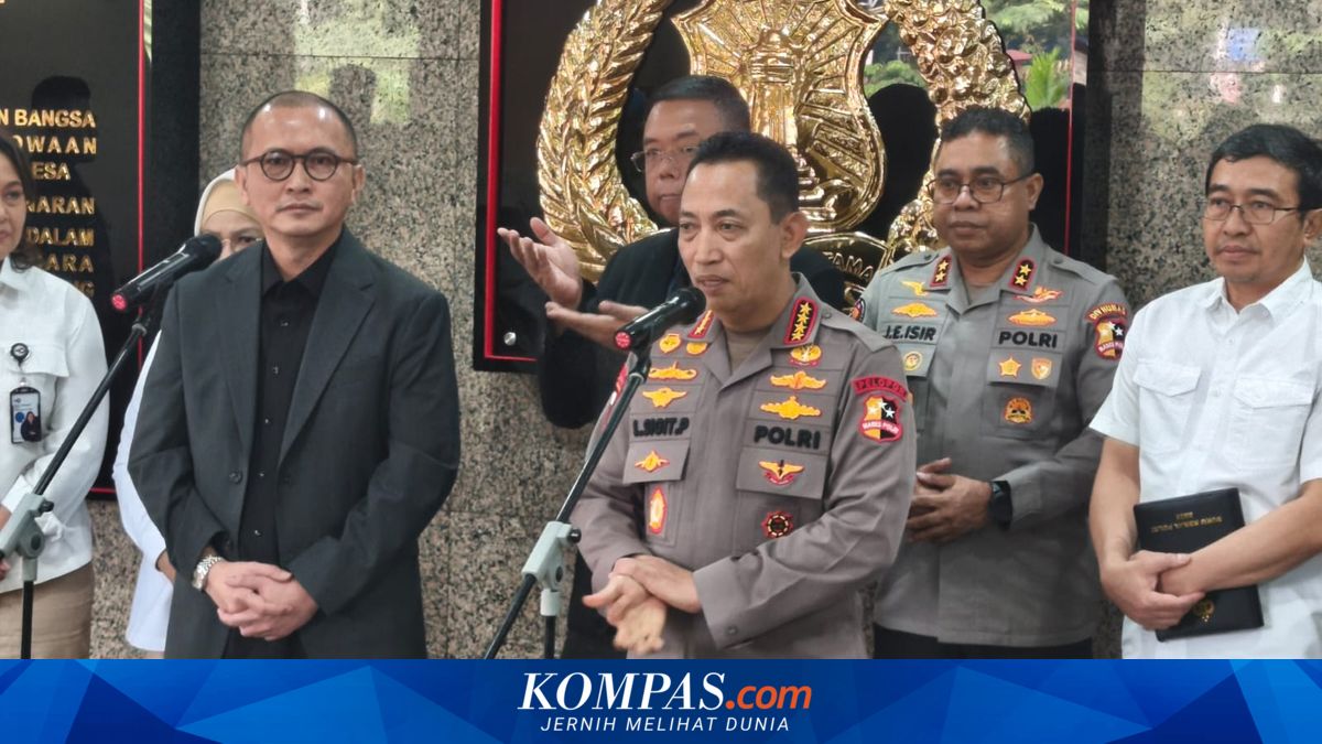 Kapolri Rotasi Kapolres Jakbar hingga Bekasi Kota
