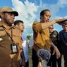 Pertama Kali Injakkan Kaki di Keerom, Presiden Jokowi Ikut Tanam Jagung Bersama Petani