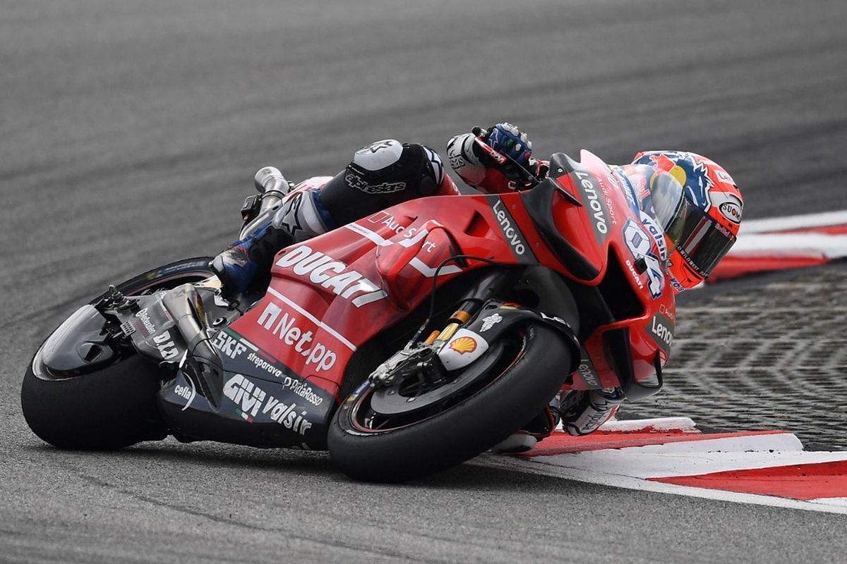 Dovi saat balapan di MotoGP Malaysia 2019. (Photo by Mohd RASFAN / AFP)