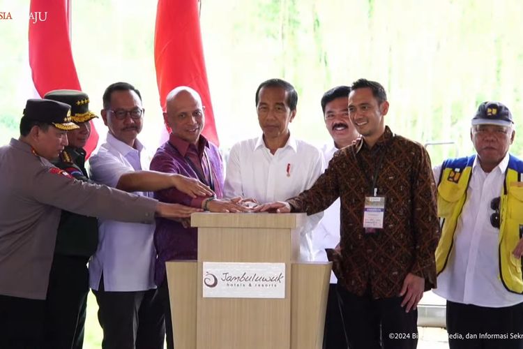 Presiden Joko Widodo (Jokowi) resmi memulai pembangunan Jambuluwuk Nusantara Hotel di Ibu Kota Nusantara (IKN) pada Rabu (17/01/2024).