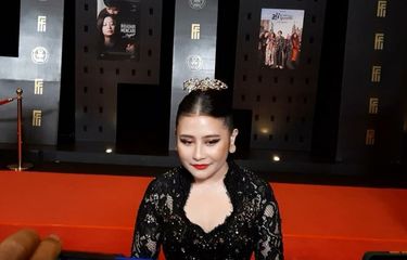 Aktris Prilly Latuconsina menghadiri acara malam anugerah FFI 2021 yang digelar di JCC, Senayan, Jakarta Selatan, Rabu (10/11/2021).