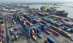 Perhatikan Keselamatan Kerja, Pelindo Petikemas Terima 16 Penghargaan K3 dari Kemenaker
