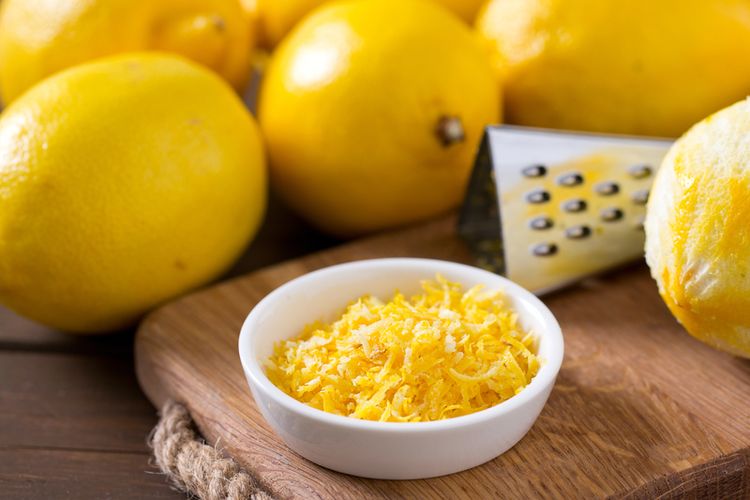 Lemon bisa digunakan meredakan asam lambung.