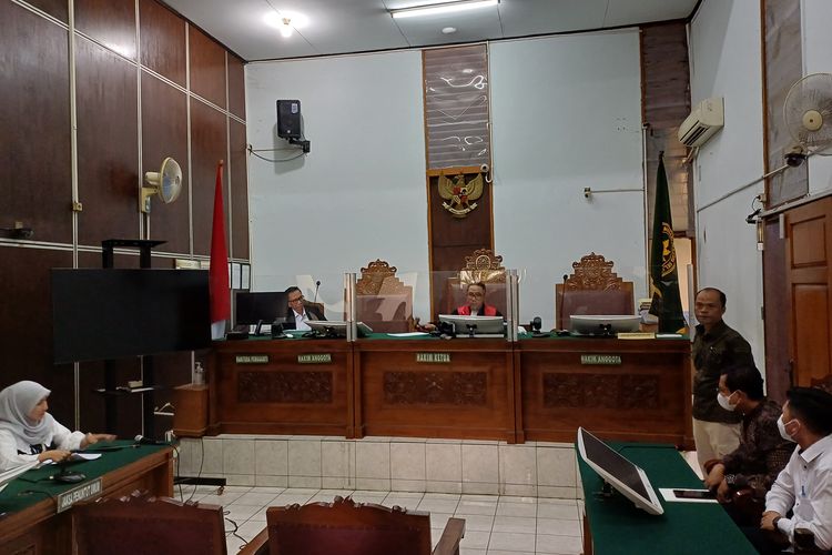 Gugatan praperadilan Kepala Rumah Tahanan (Karutan) nonaktif Komisi Pemberantasan Korupsi (KPK) Achmad Fauzi ditolak Pengadilan Negeri Jakarta Selatan (PN Jaksel), Rabu (8/5/2024).