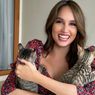 Heboh Influencer Pelihara Harimau, Aksi Cinta Laura Adopsi Kucing Kampung Kembali Disorot