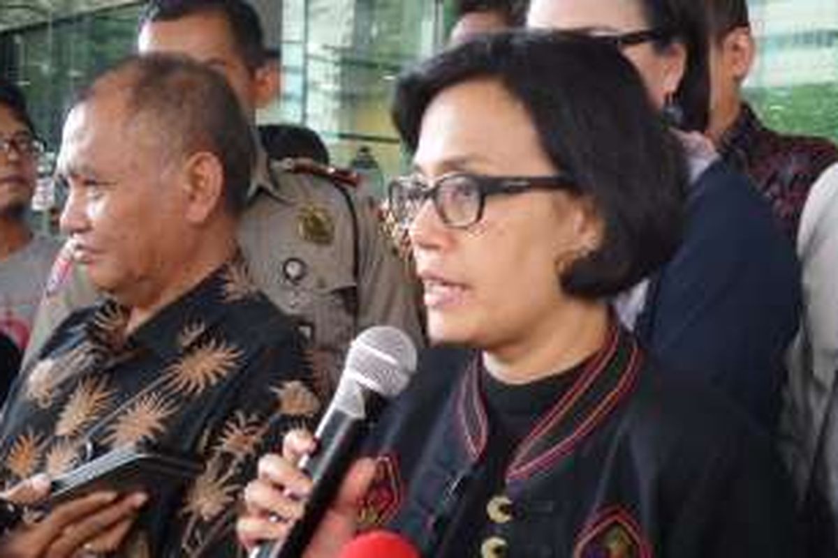 Ketua KPK Agus Rahardjo dan Menteri Keuangan Sri Mulyani di Gedung KPK Jakarta, Kamis (22/9/2016).