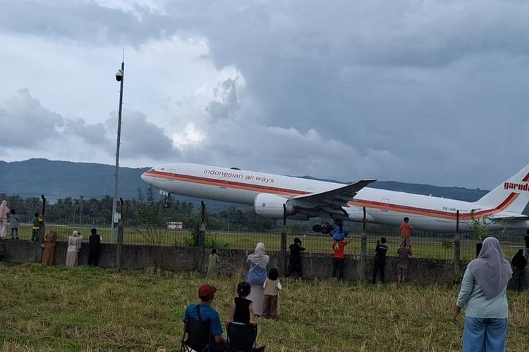 Berkah Musim Haji, Pedagang Gorengan di Aceh Raup Omzet Jutaan Rupiah Per Hari