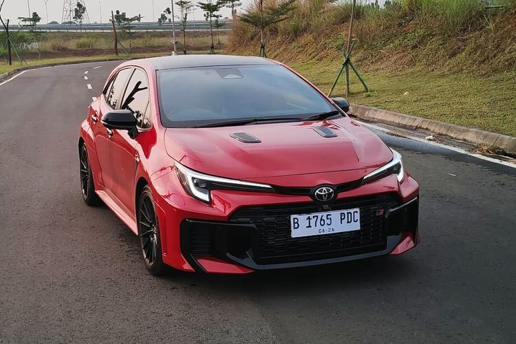 Ulas Desain Eksterior GR Corolla: Hot Hatch Aura Balap