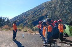 Pendaki Jatuh di Gunung Rinjani Belum Ditemukan, SAR Mataram Turun Tangan