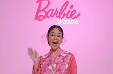 Berbalut Wastra Nusantara, Andien Jadi Barbie dengan Kearifan Lokal