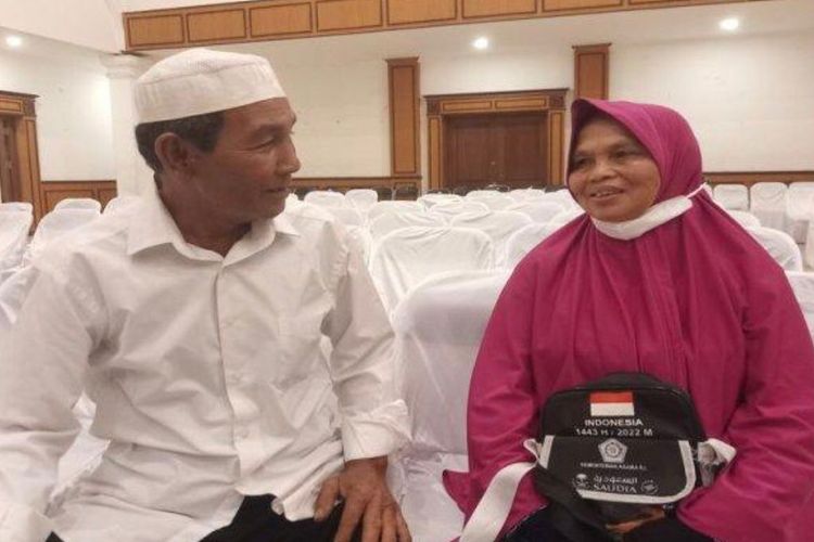 Pasangan suami istri yang berprofesi sebagai petani di Sukabumi, Jawa Barat. Selama 20 tahun mereka menabung di celengan untuk mewujudkan mimpinya, menjalankan rukun Islam kelima, ibadah haji. 