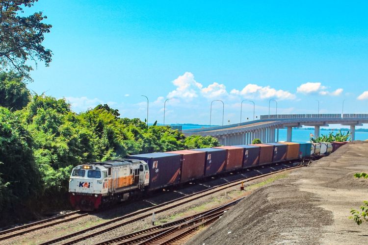 Ilustrasi kereta barang yang dioperasikan oleh KAI Logistik.