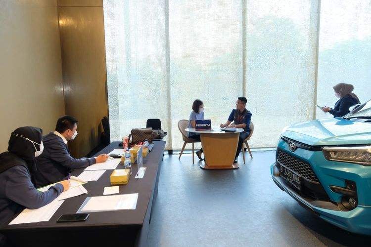 Dealer Toyota, Auto2000 menggelar kontes Delivery Explanation to Customer (DEC) untuk para wiraniga.