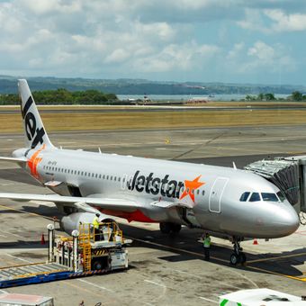 Ilustrasi pesawat Jetstar.