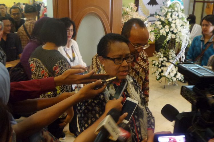 Menteri Pemberdayaan Perempuan dan Perlindungan Anak, Yohana Yembise di Kantor DPP Partai Golkar, Slipi, Jakarta Barat, Kamis (2/11/2017).